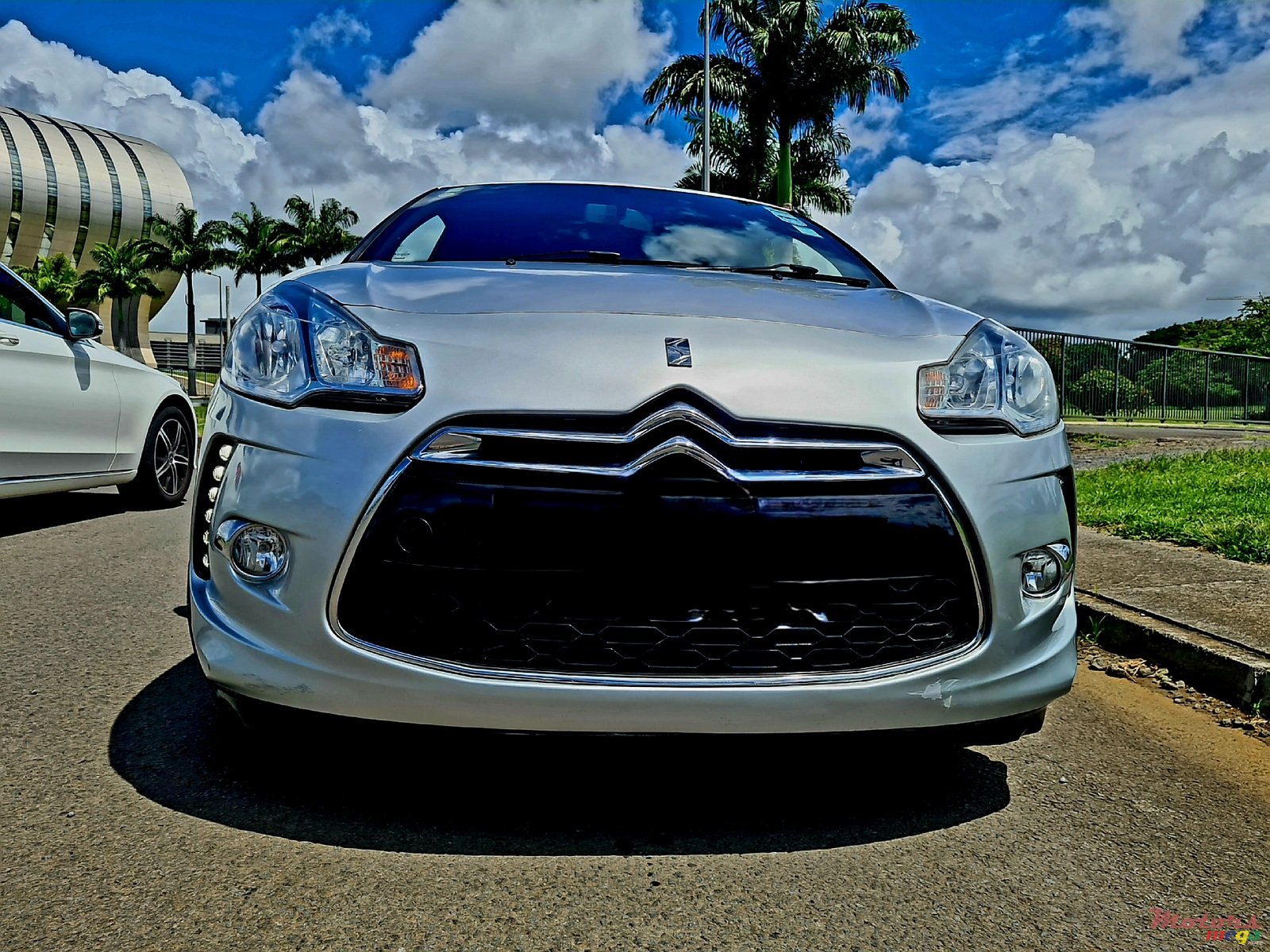 2016' Citroen DS3 photo #3