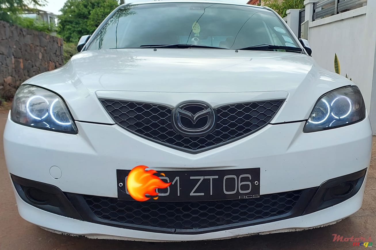 2006' Mazda Axela Sport photo #2