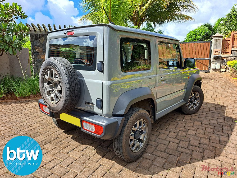 2022' Suzuki Jimny photo #3