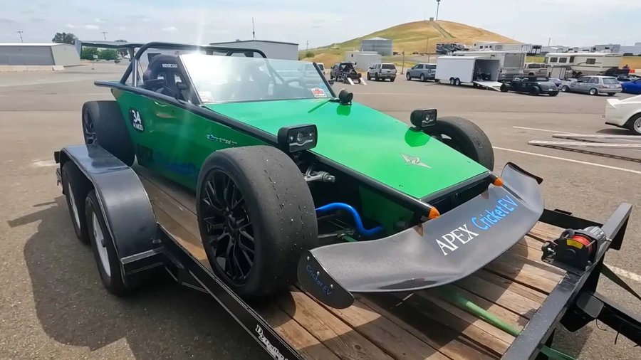 This Homebuilt Race Car Has A Nissan Leaf Motor And Corvette Suspension