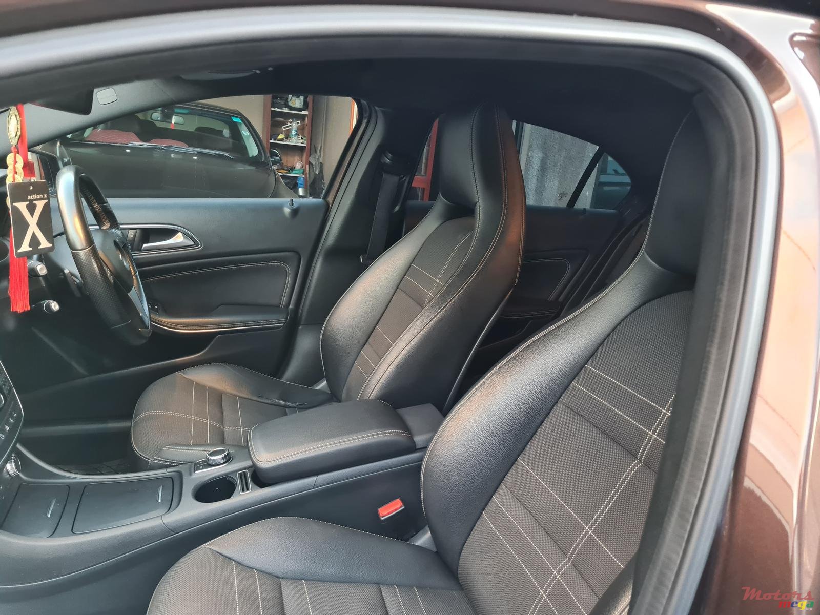 2015' Mercedes-Benz A 180 Automatic photo #5