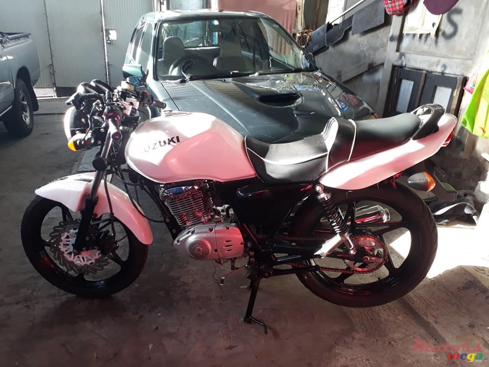 2013' Suzuki photo #2