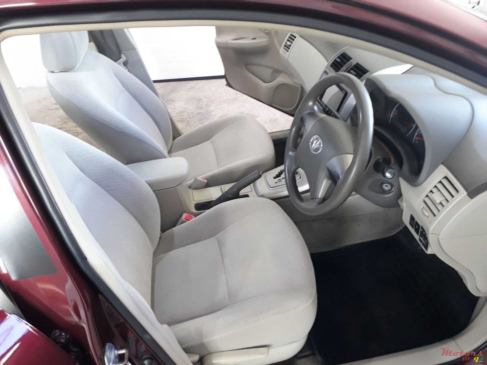 2010' Toyota Axio Private car photo #3