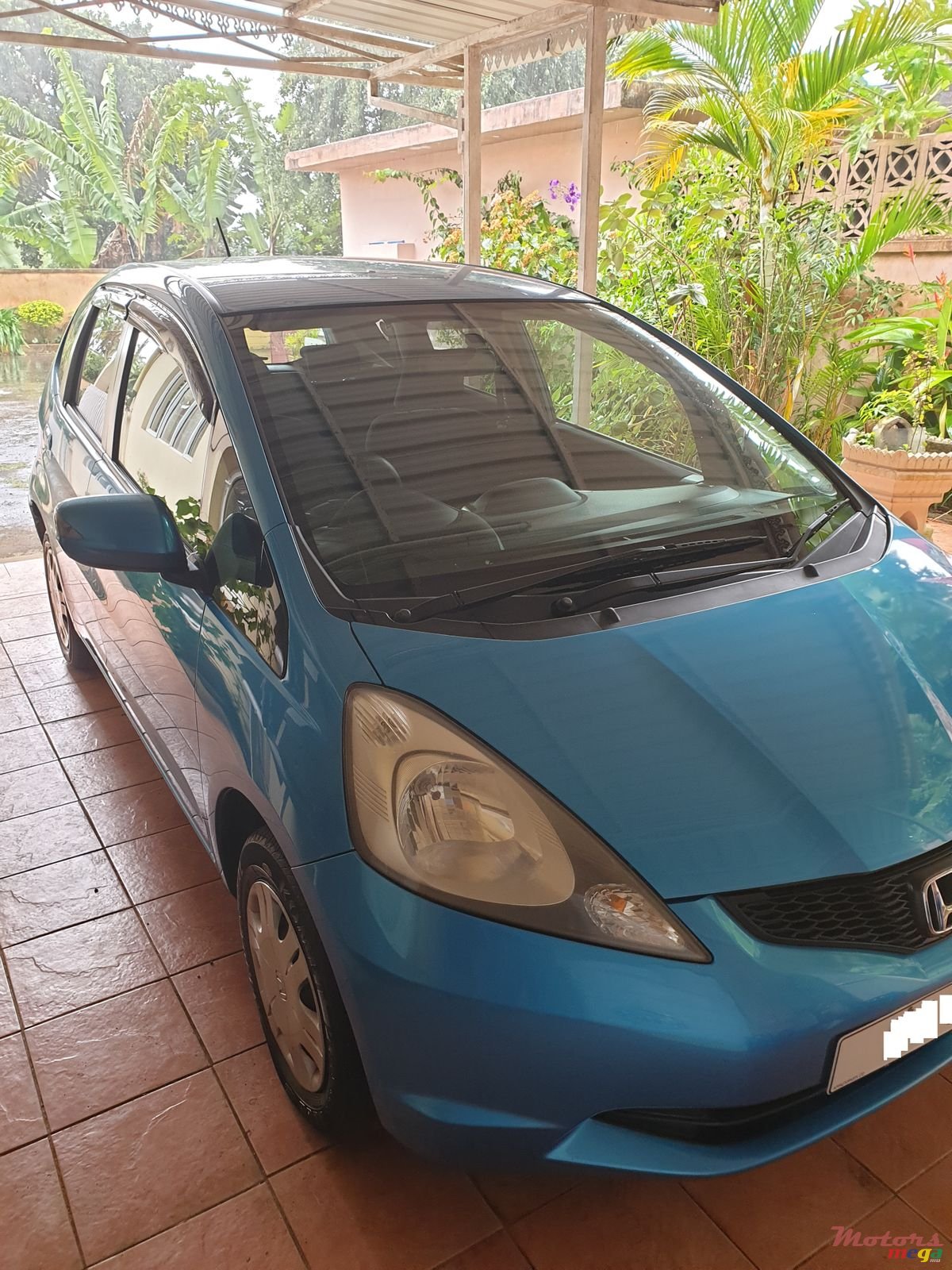 2010' Honda Fit photo #1