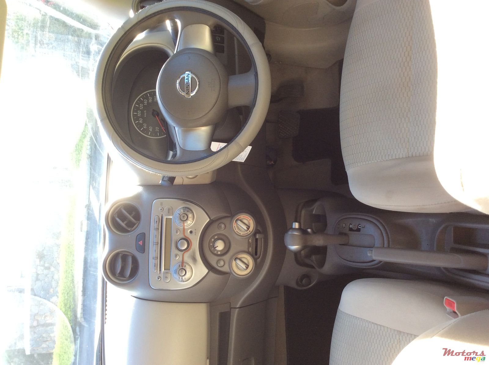 2012' Nissan March photo #7