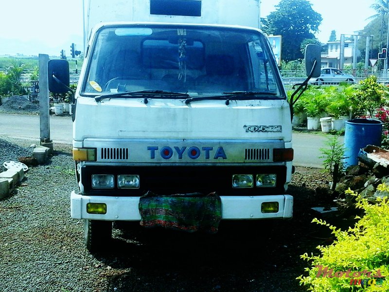 1992' Toyota photo #1