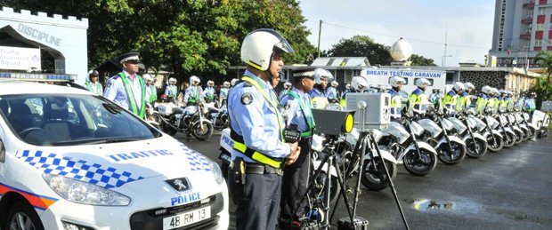 La police mise sur la sensibilisation et les contrôles routiers pour les fêtes