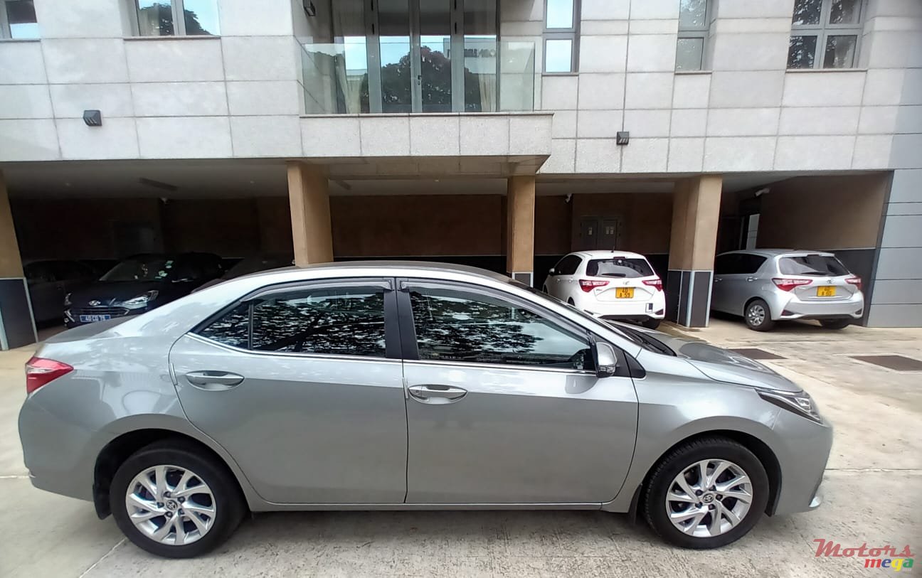 2020' Toyota Corolla None photo #5