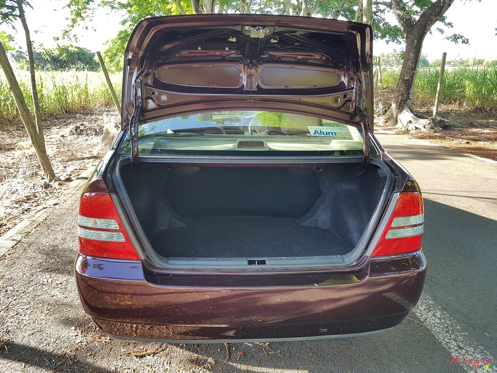 2004' Toyota Corolla NZE photo #6