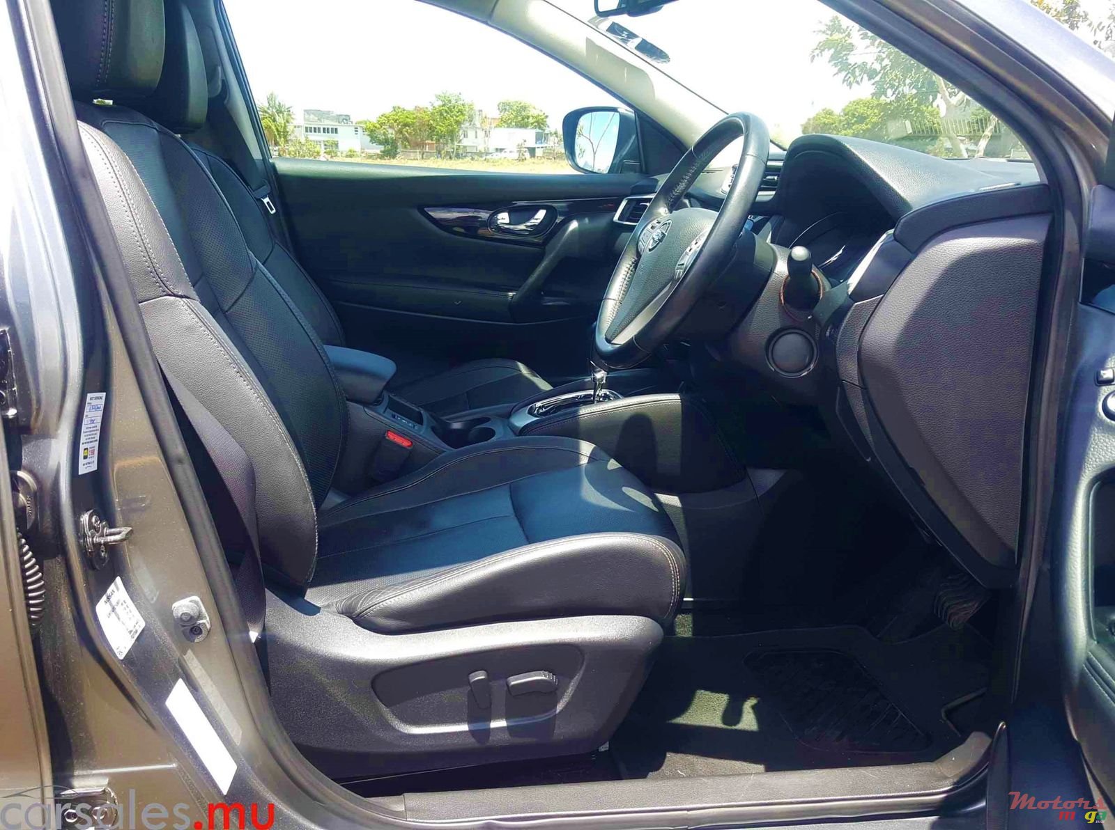 2015' Nissan Qashqai 1.6 dci Tekna photo #5