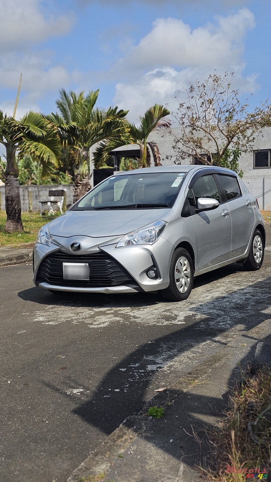 2018' Toyota Vitz photo #6