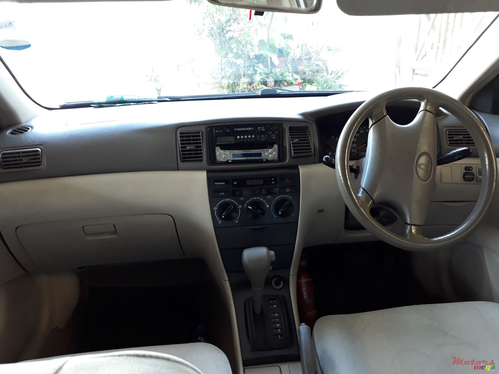 2001' Toyota Corolla photo #2