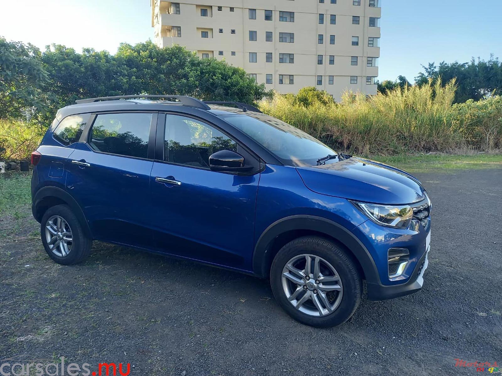 2023' Renault Triber 7 Seater 1.0 photo #2