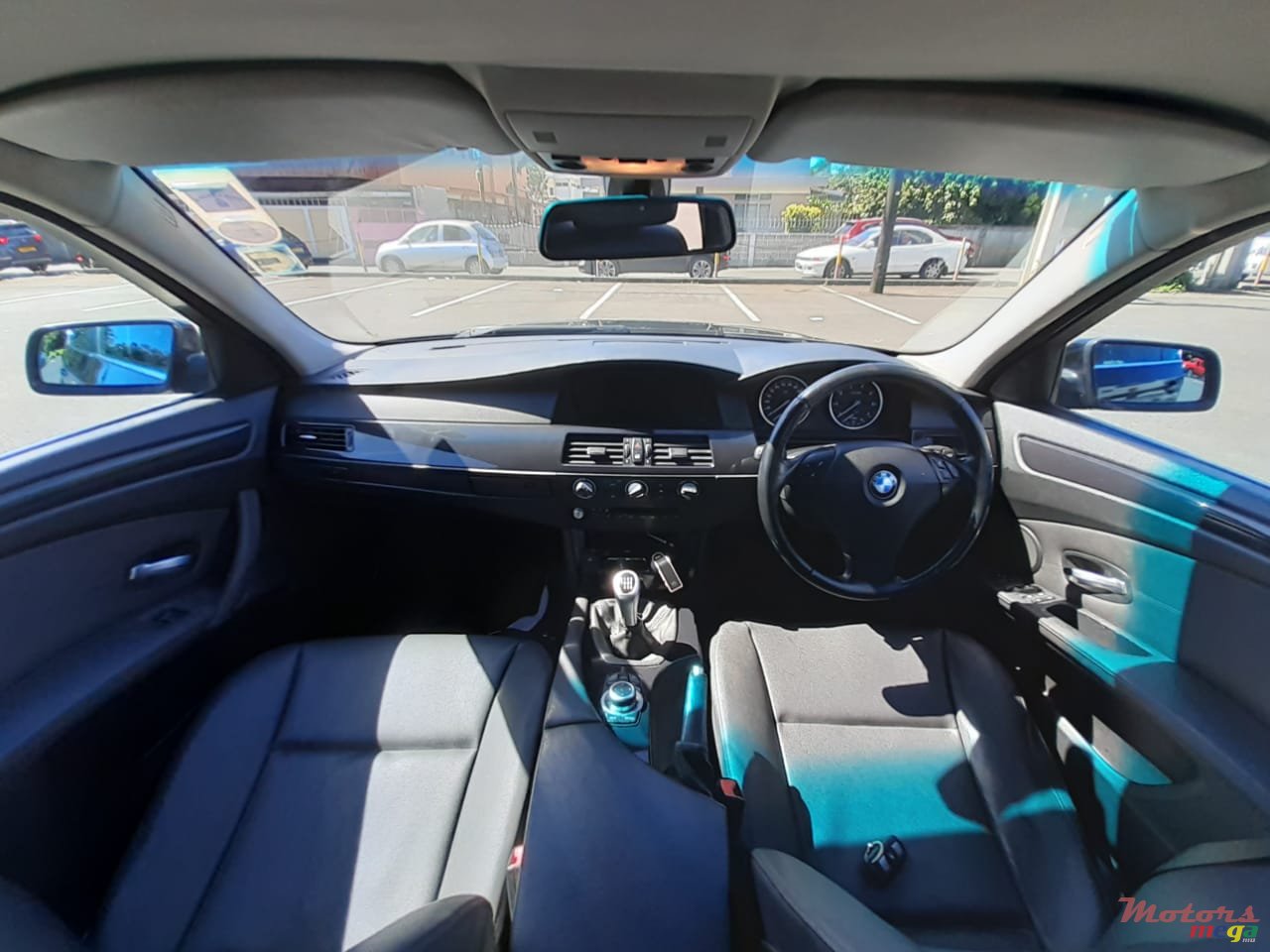 2009' BMW 520 photo #6