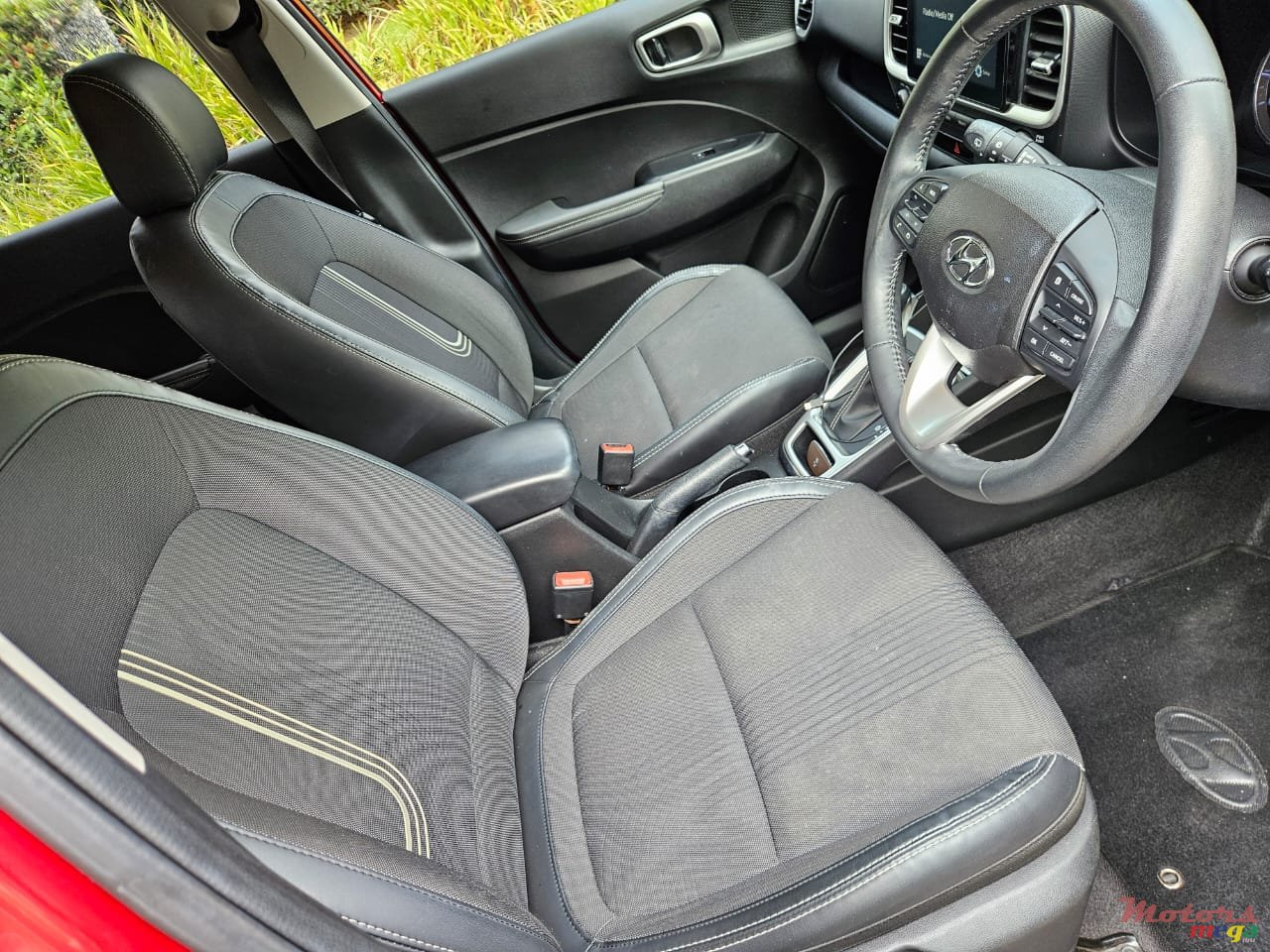 2021' Hyundai Venue photo #6