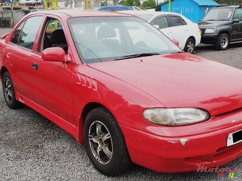 1998' Hyundai Accent photo #1