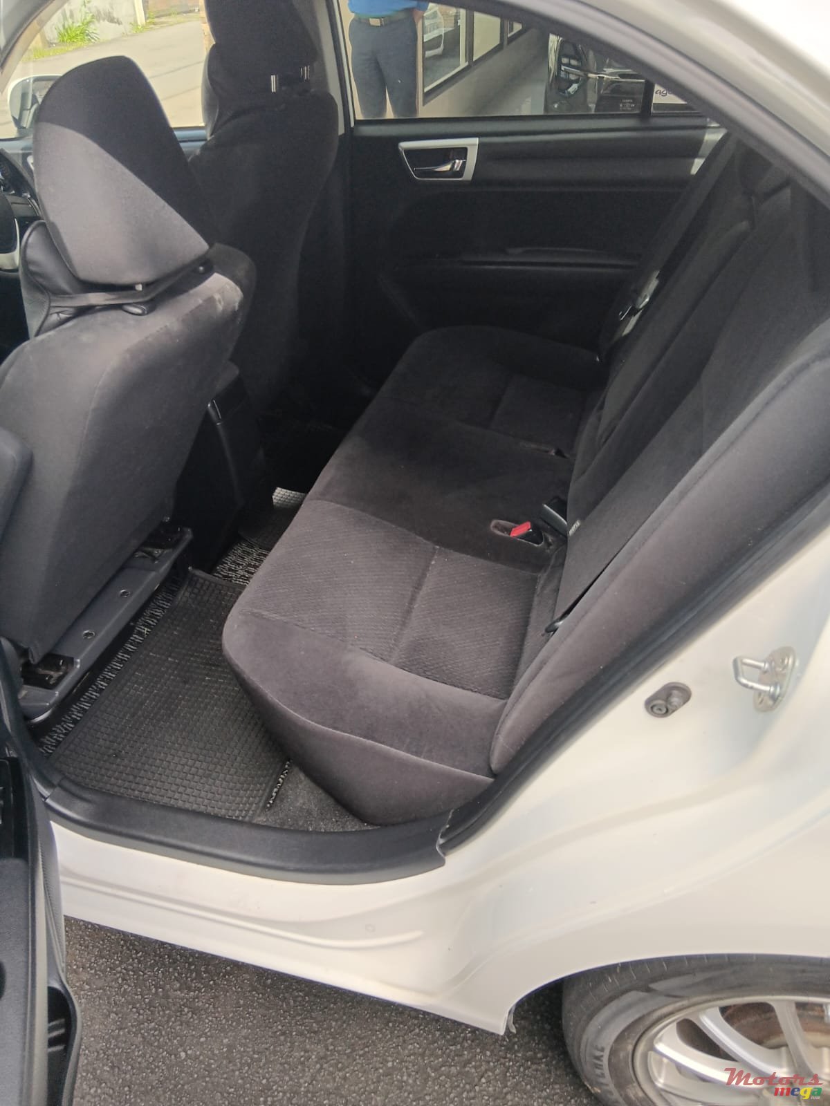 2015' Toyota Axio G photo #5