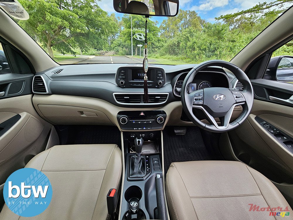 2021' Hyundai Tucson photo #7