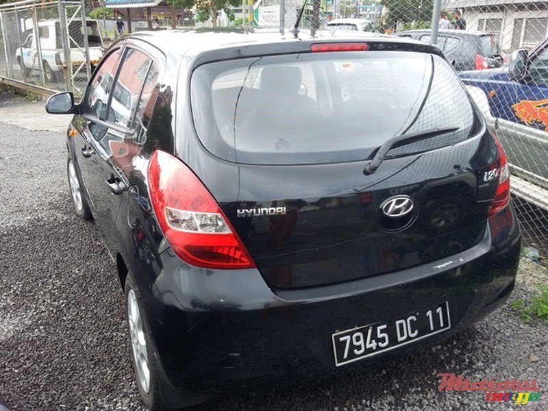 2011' Hyundai i20 photo #2