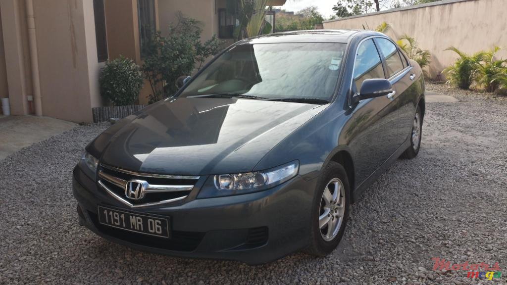 2006' Honda Accord photo #1