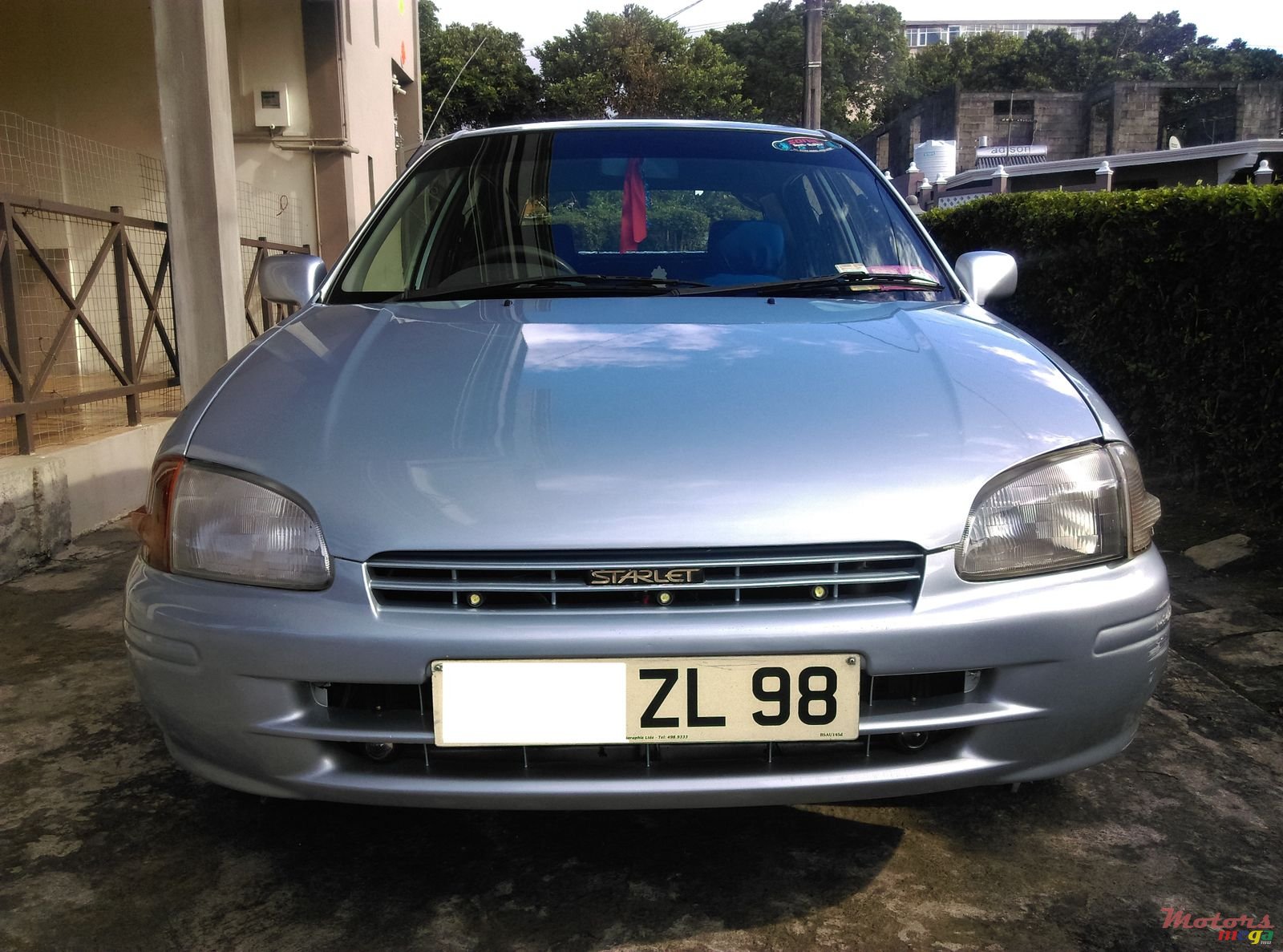 1998' Toyota Starlet photo #1