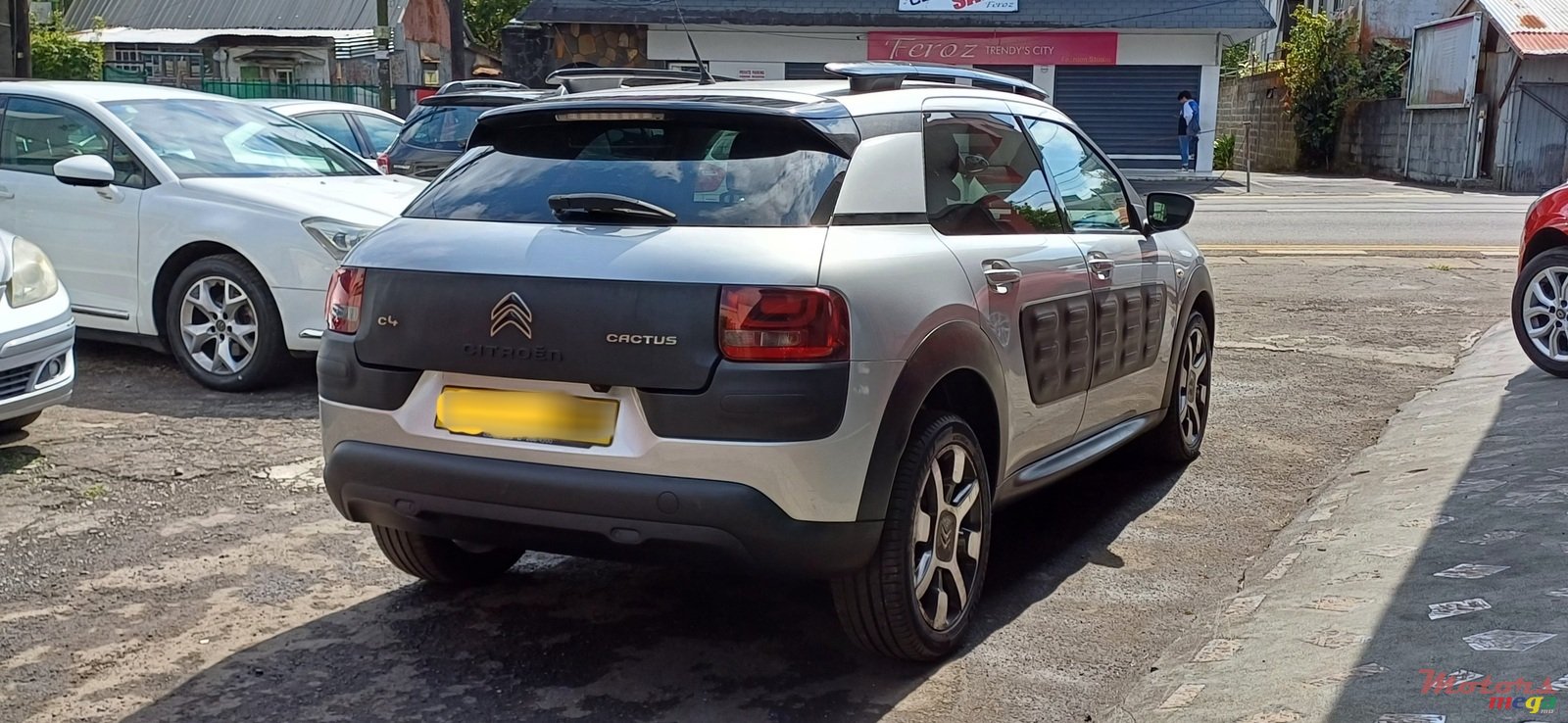 2015' Citroen C4 Cactus photo #3