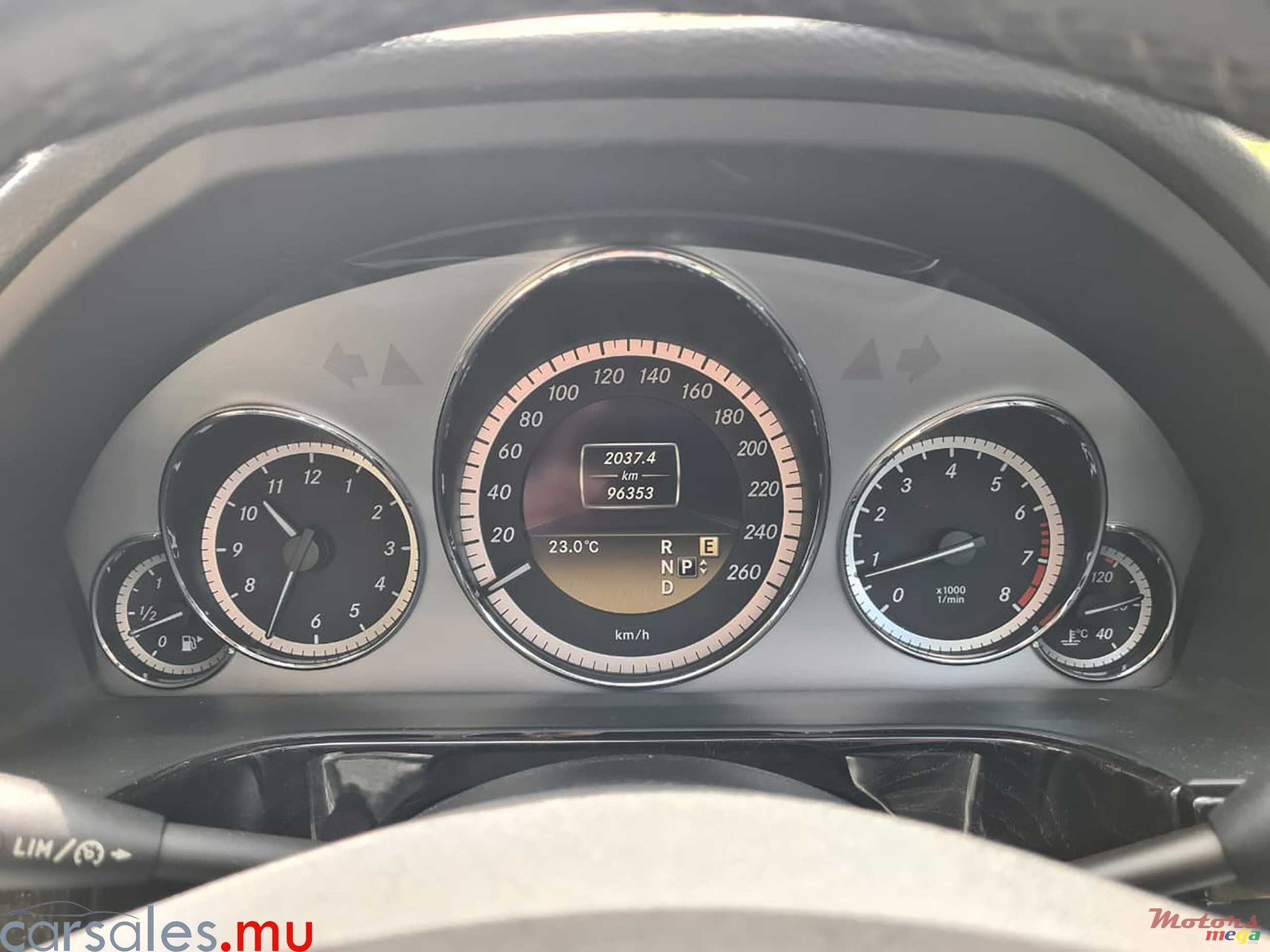 2011' Mercedes-Benz E 250 1.8 CGI Avantgarde photo #7