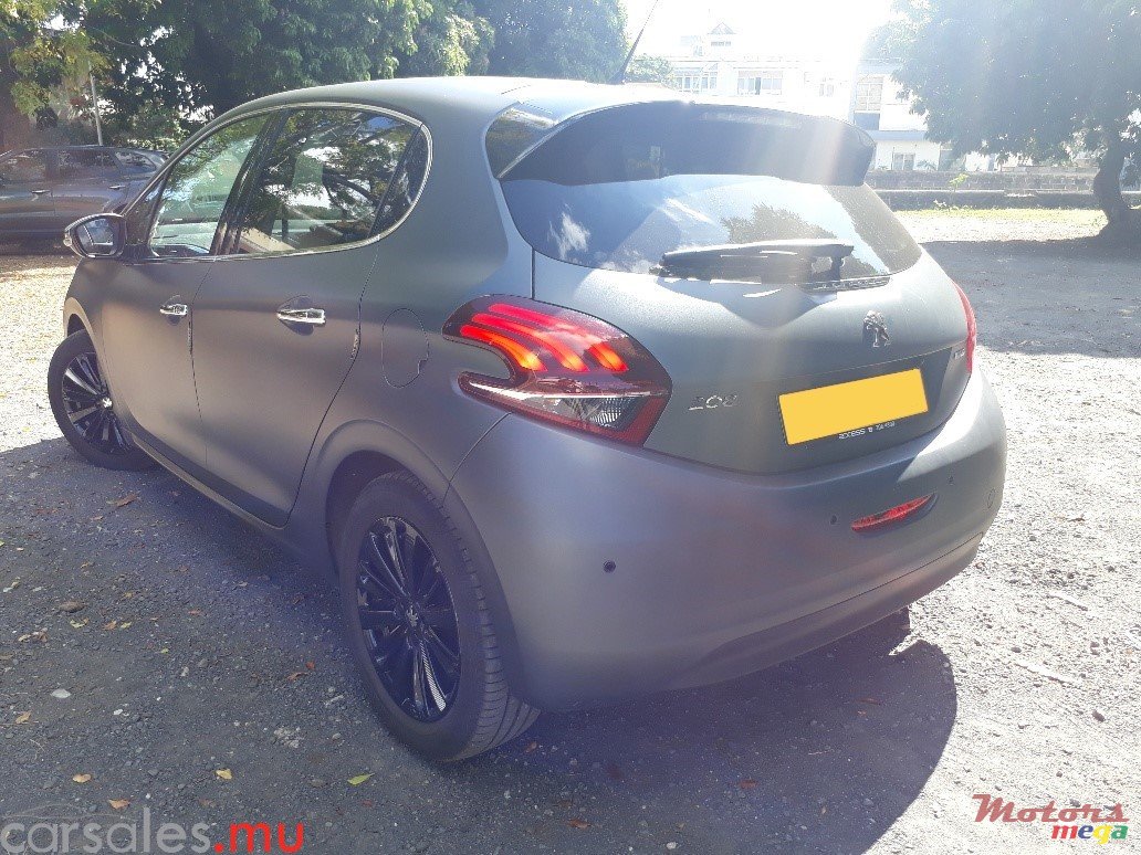 2016' Peugeot 208 Active 1.2T photo #5