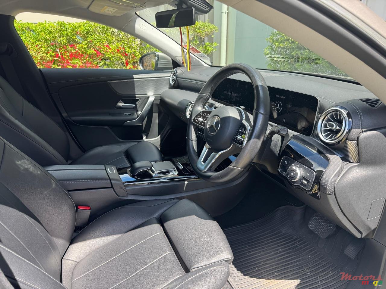 2020' Mercedes-Benz C 180 photo #6