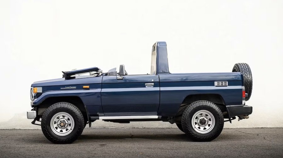 This Detachable-Top Land Cruiser 70 Series Is Peak Old-School Toyota