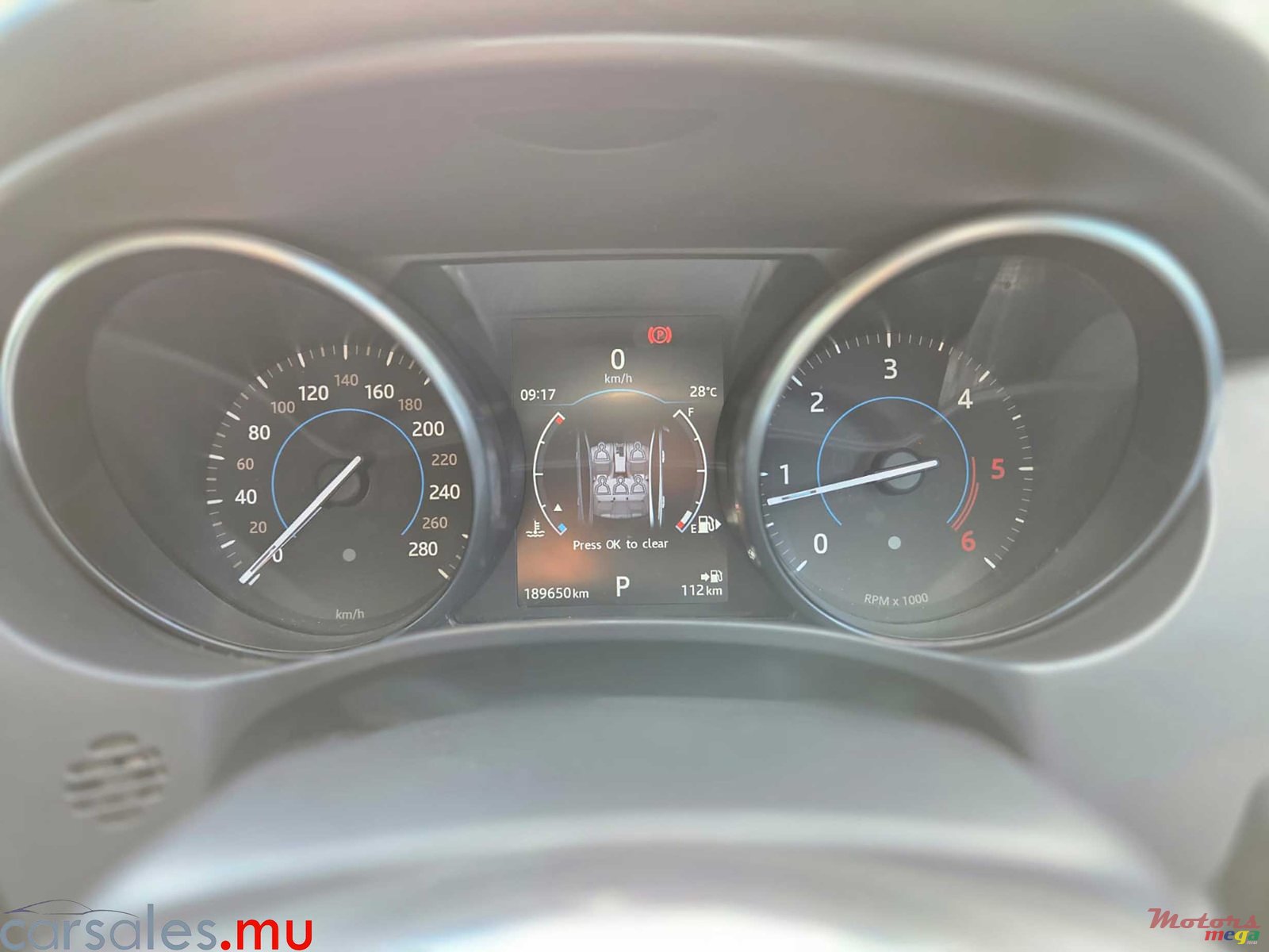 2017' Jaguar XE 20d R-Sport photo #7