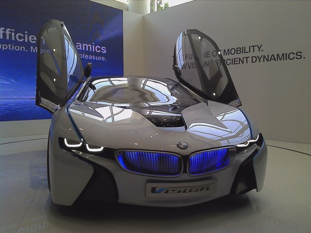 BMW unveils Vision EfficientDynamics in Delhi