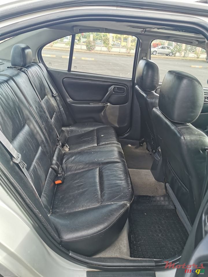 1999' Nissan Primera SLX photo #6