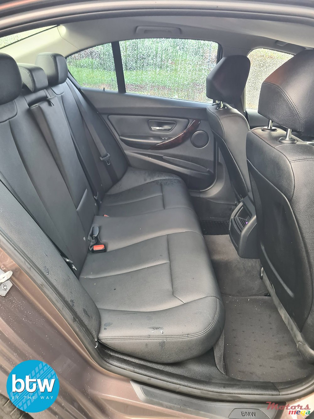 2013' BMW 3 Series photo #4