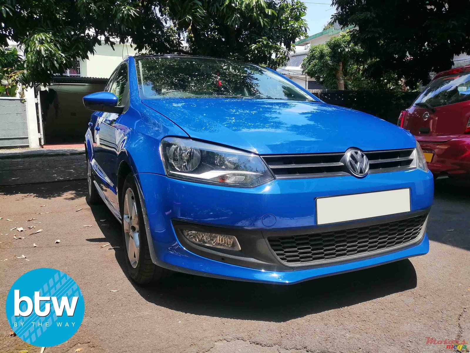 2013' Volkswagen Polo photo #1