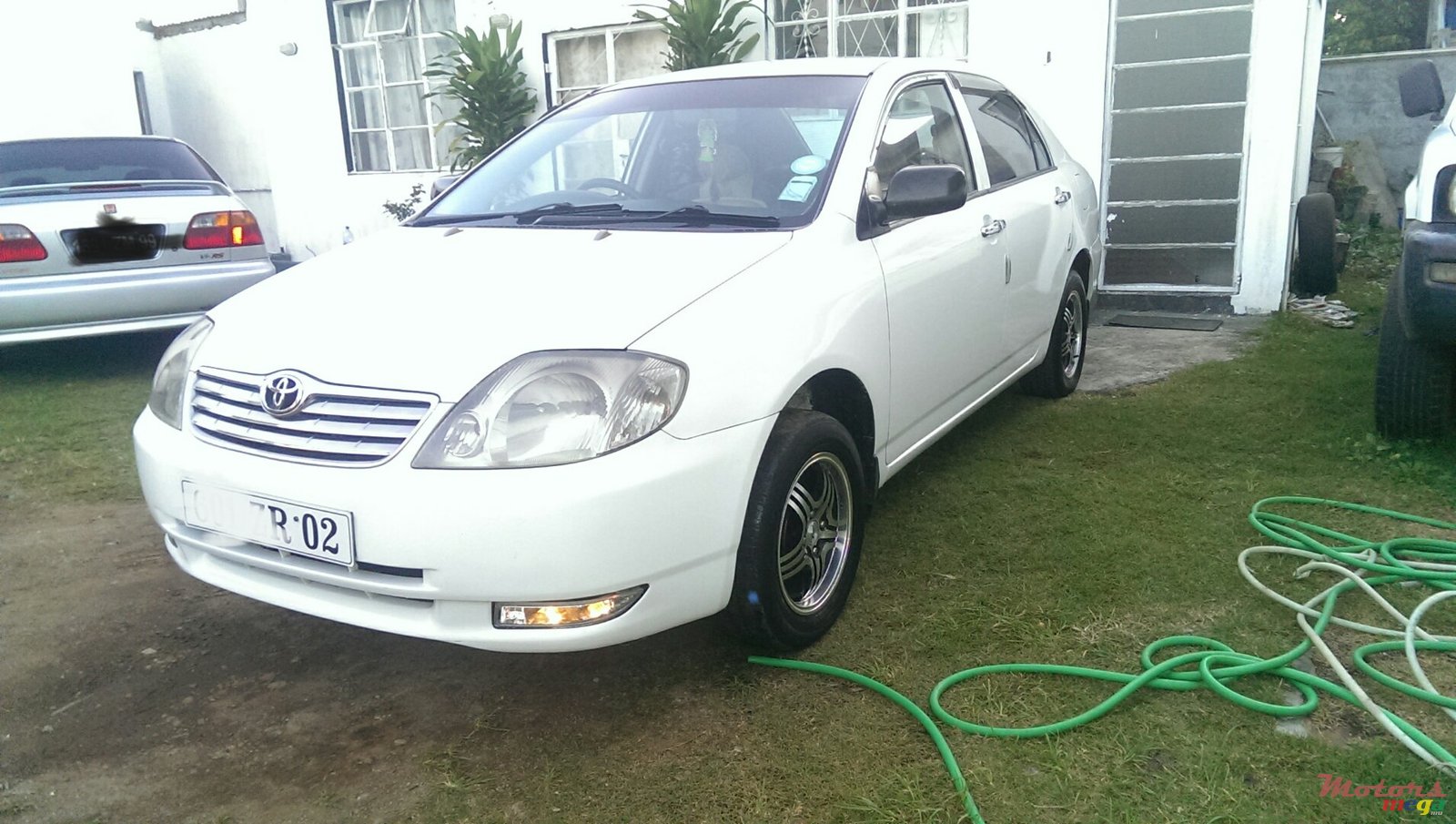 2002' Toyota Corolla photo #1