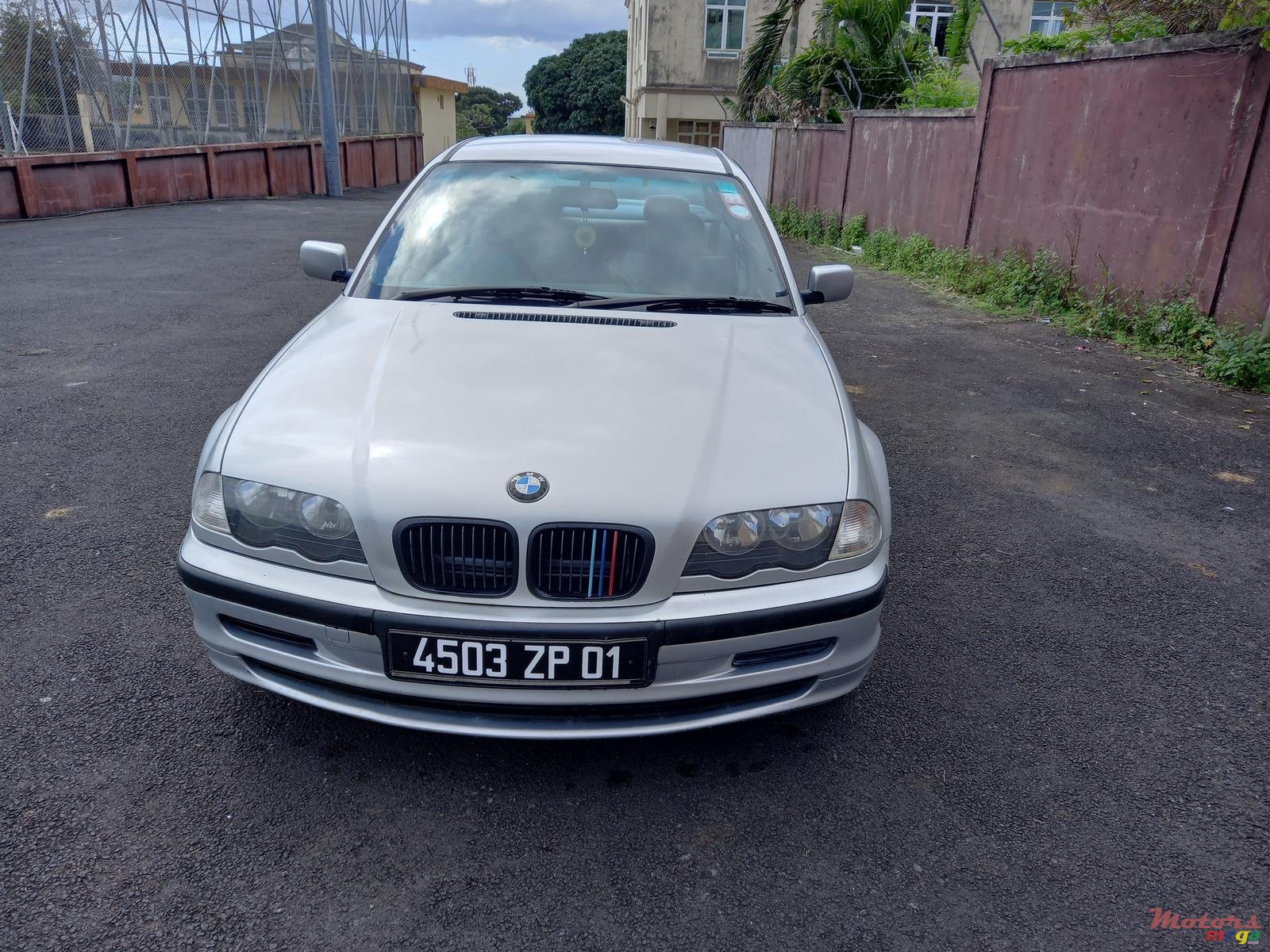 2001' BMW 316 photo #3