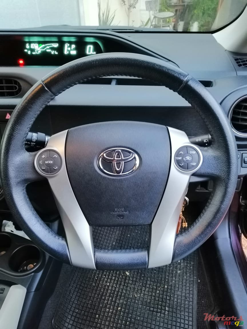 2014' Toyota Aqua photo #4