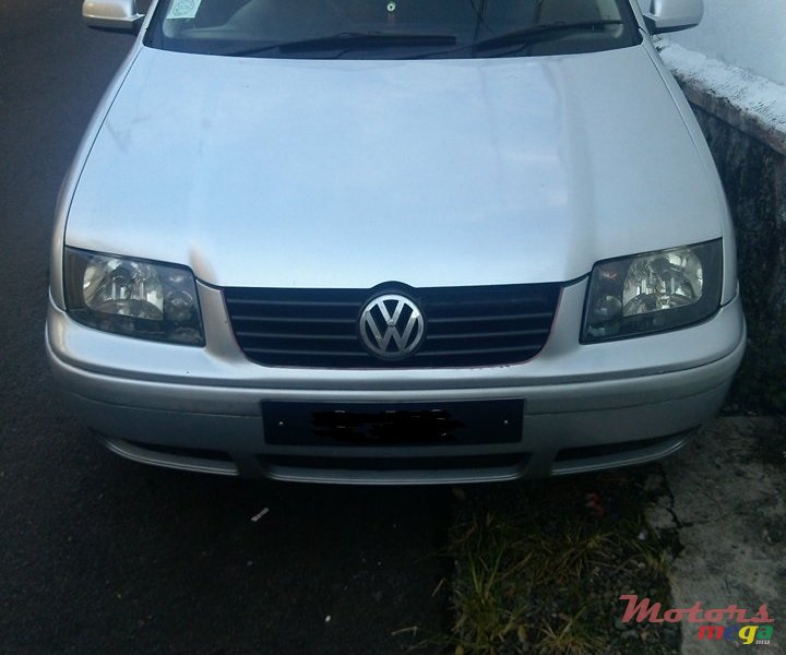2002' Volkswagen Bora photo #8