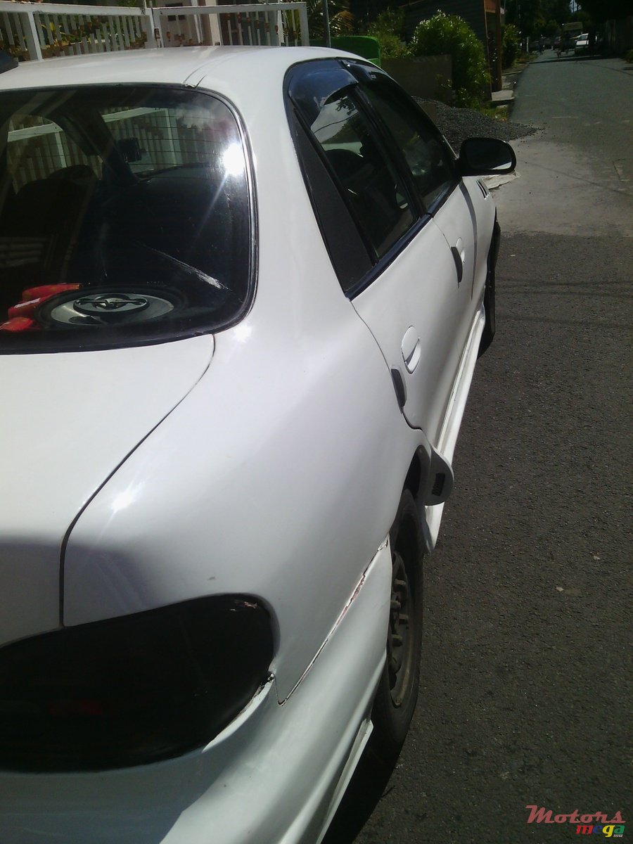 1995' Hyundai Accent Sport Model photo #3