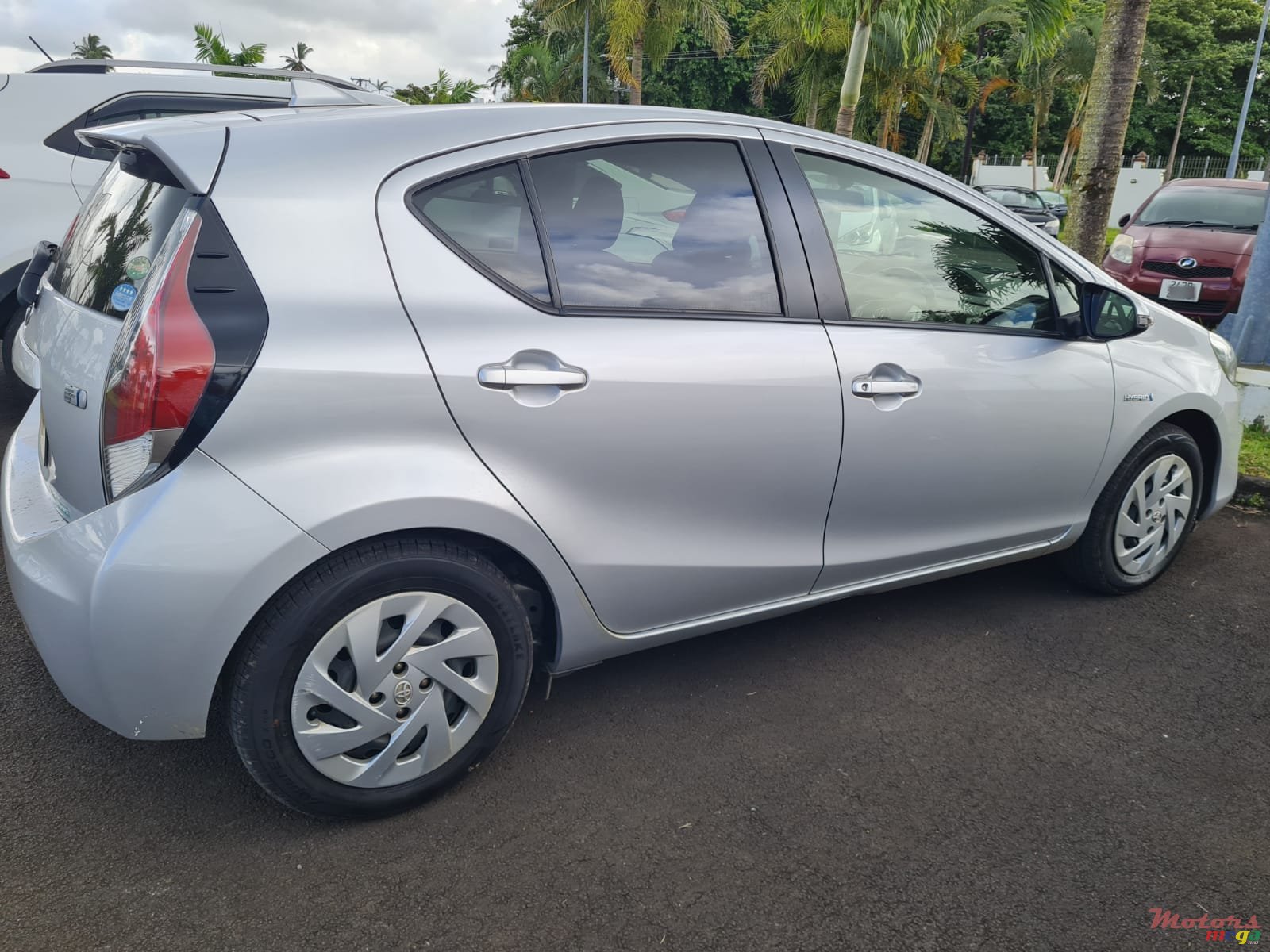 2016' Toyota Aqua photo #3