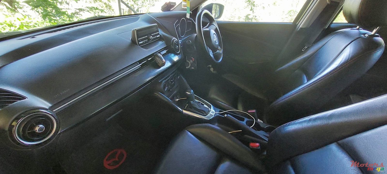 2015' Mazda 2 N/A photo #2