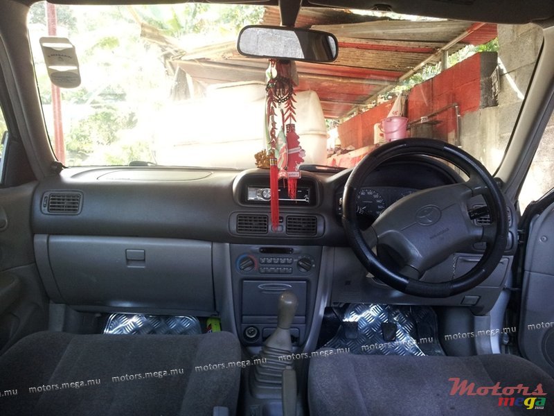 1999' Toyota photo #4