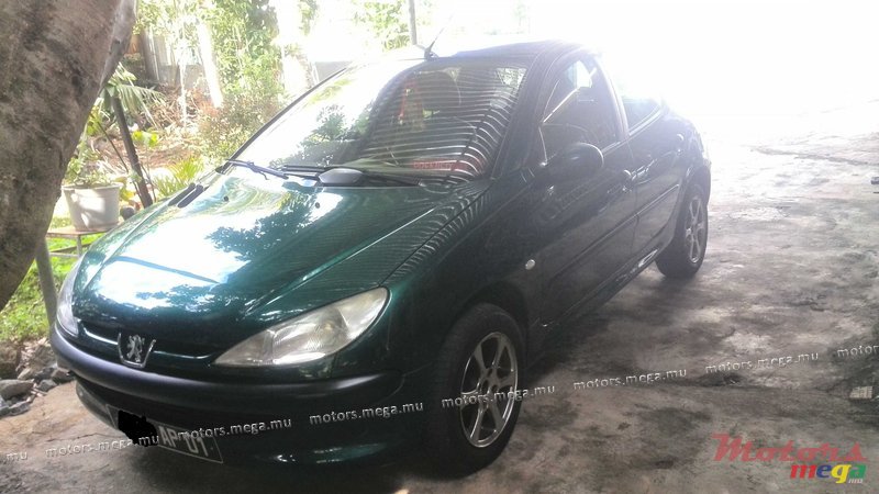 2001' Peugeot 206 photo #1