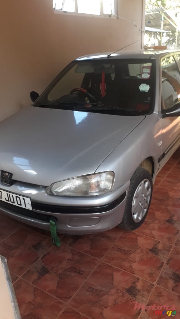 2001' Peugeot 106 photo #1