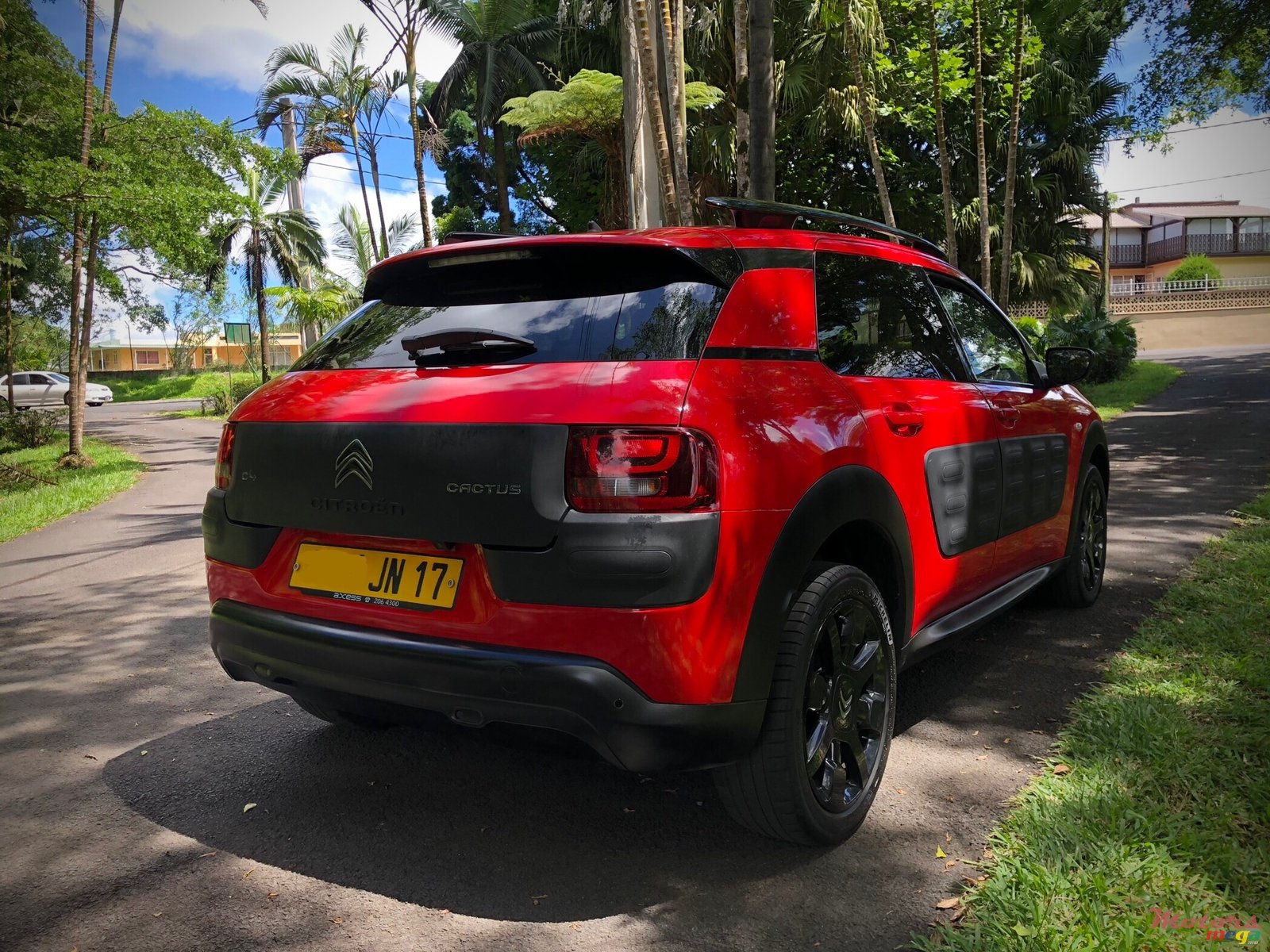 2017' Citroen C4 Cactus photo #5