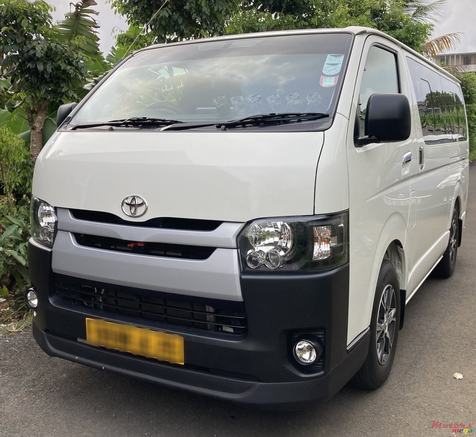 2025' Toyota photo #1