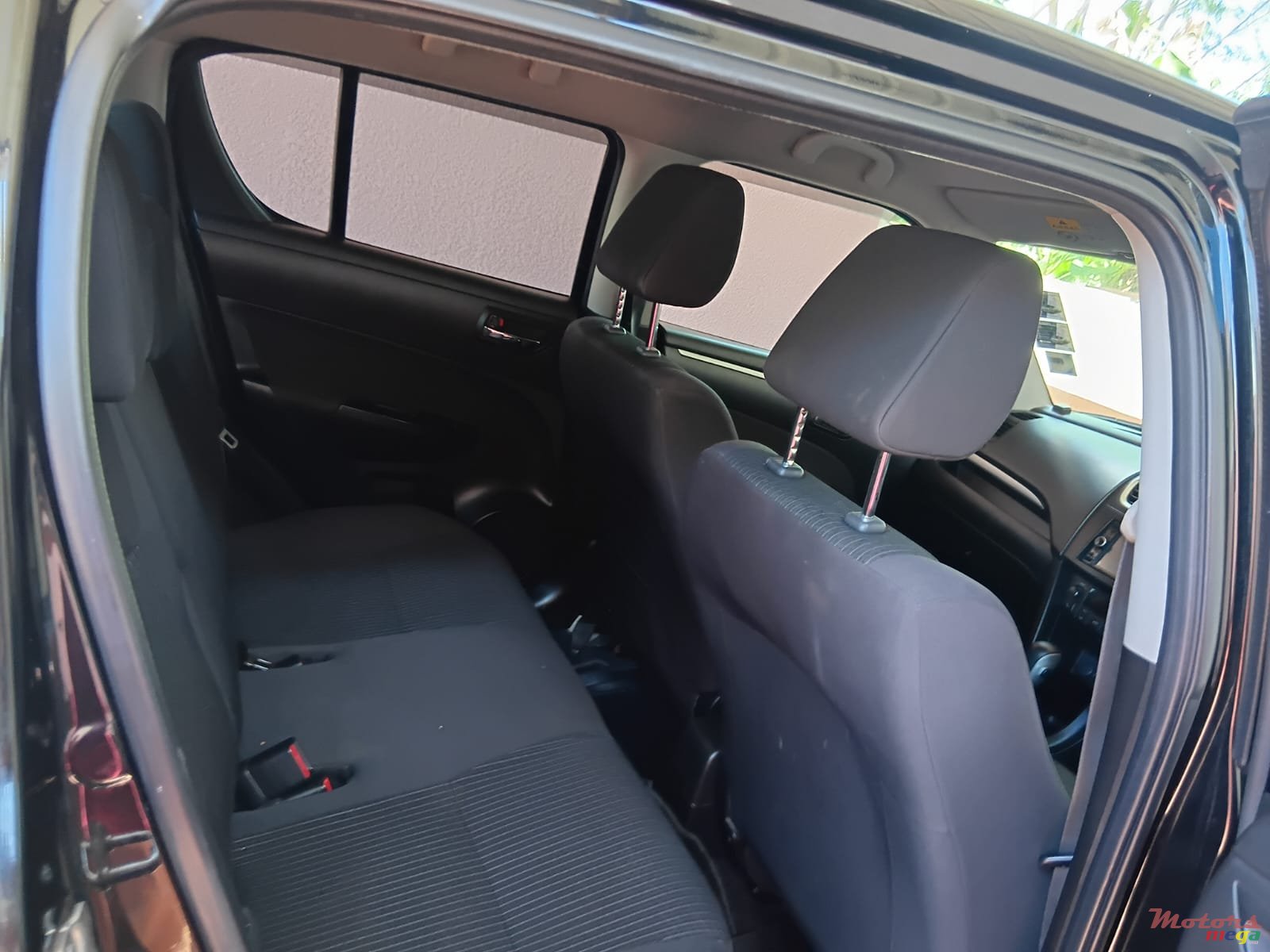 2013' Suzuki Swift photo #1