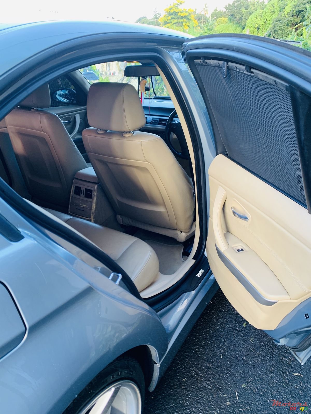 2005' BMW 320 photo #3