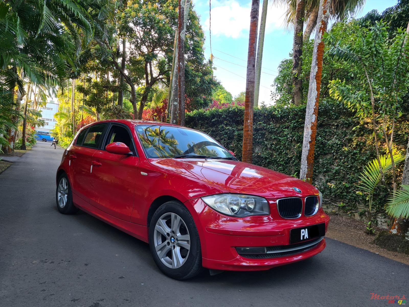 2008' BMW 116 Manual photo #1